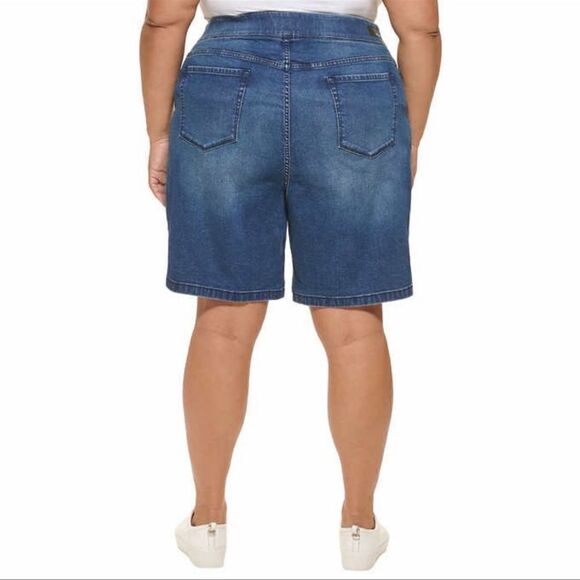 DKNY Jean Ladies' Bermuda Short - Picture 3 of 7